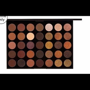 Morphe 35R “Ready.Set.Gold” eyeshadow palette